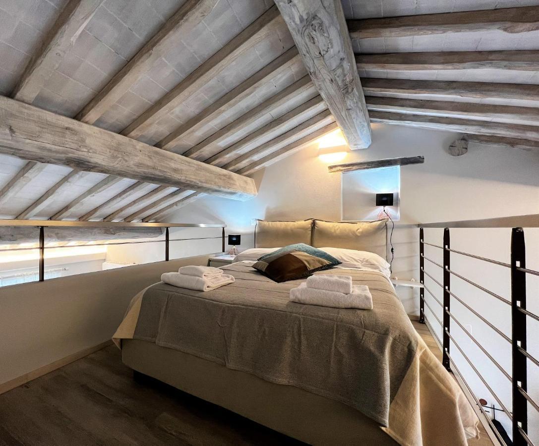 Kami-Central Beautiful Apartment Over The Roofs سيينا المظهر الخارجي الصورة